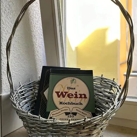 2-room Domicile In Wuerzburg's Trendy District