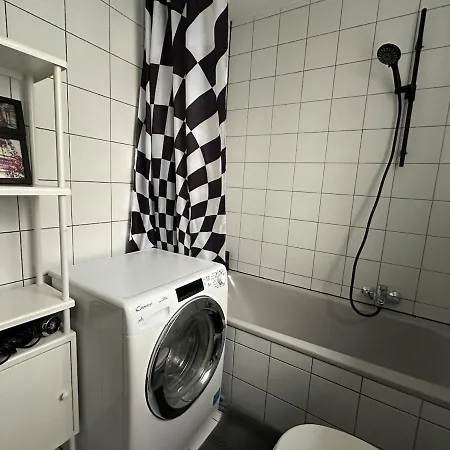 2-room Domicile In Wuerzburg's Trendy District *